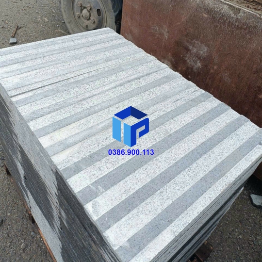 đá chạy chỉ dẫn hướng cpc thô 30x60 