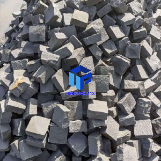 ĐÁ CUBIC BAZAN XANH ĐEN 10X10X5 