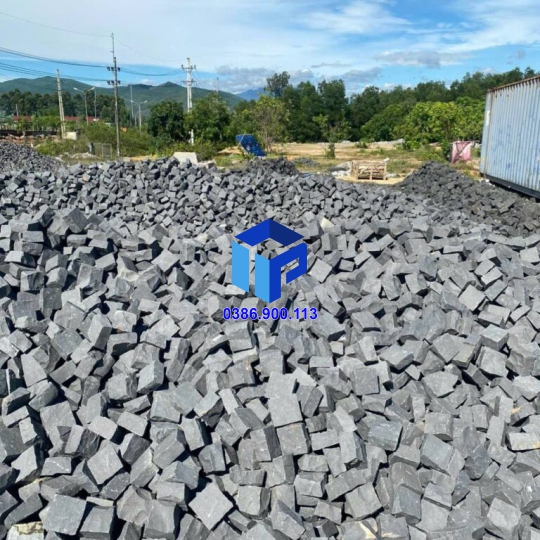 ĐÁ CUBIC BAZAN XANH ĐEN 10X10X5 
