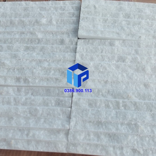 đá chẻ trắng muối 10x20