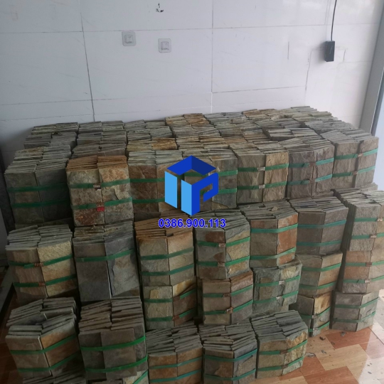 đá chẻ vàng 10x20