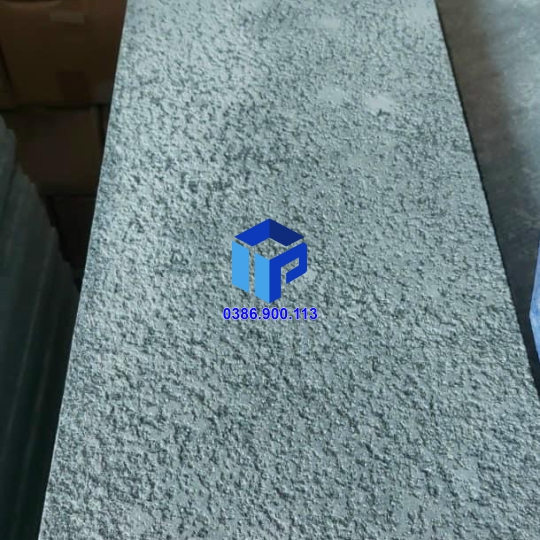 đá băm xanh 30x60 