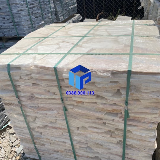 Đá rối vàng, đá chẻ vàng ốp tường