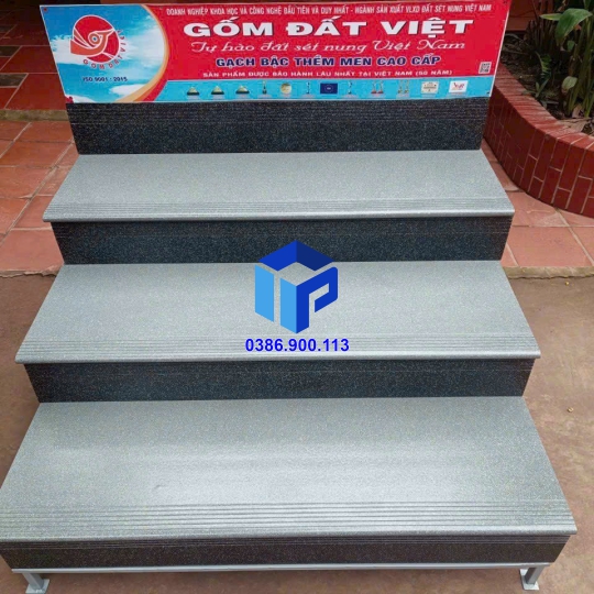 Gạch bậc tam cấp đất việt