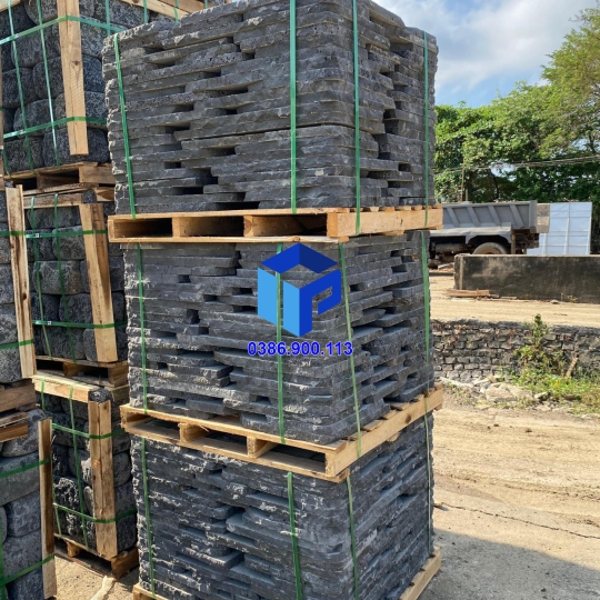 ĐÁ THỚT BƯỚC DẬM TỔ ONG XÁM dầy 3-5 phân