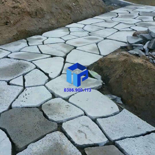 ĐÁ THỚT BƯỚC DẬM TỔ ONG XÁM dầy 3-5 phân