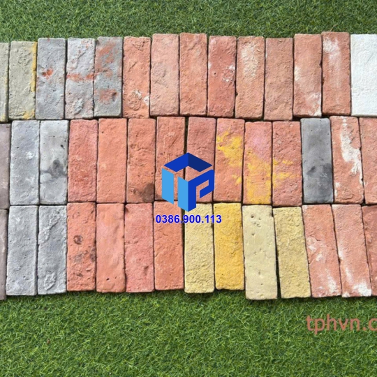 Gạch cổ màu bê tông đen loang 013